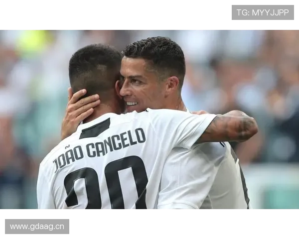 坎塞洛传中能力持续提升，边路进攻表现稳健