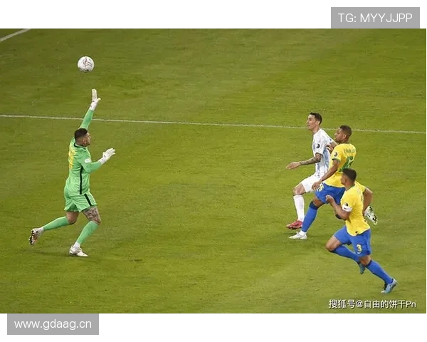 帕尔默 vs 迪马利亚：左脚技术细腻度与实战应用对比