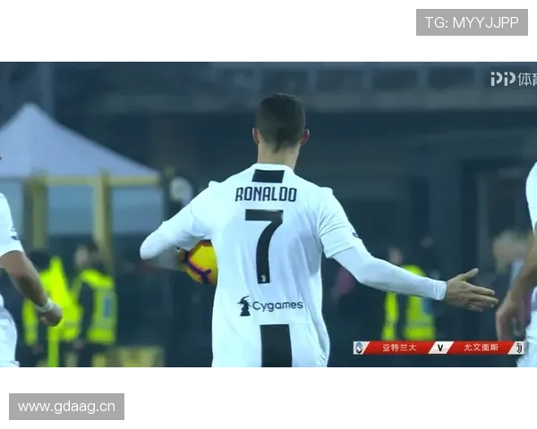 尤文中场一到关键就断，表面运转正常实则连接全无