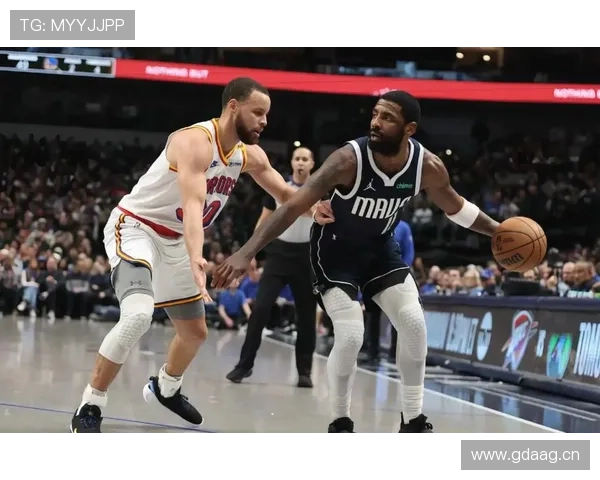 欧文无球跑动效率提升，关键回合主导力拉开与后卫群差距